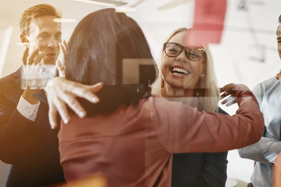 11 Ways Employee Recognition Builds Better Managers